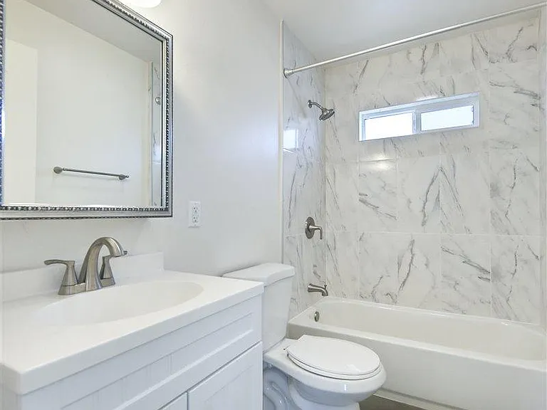 2769 Marengo St #3 — Photo 7