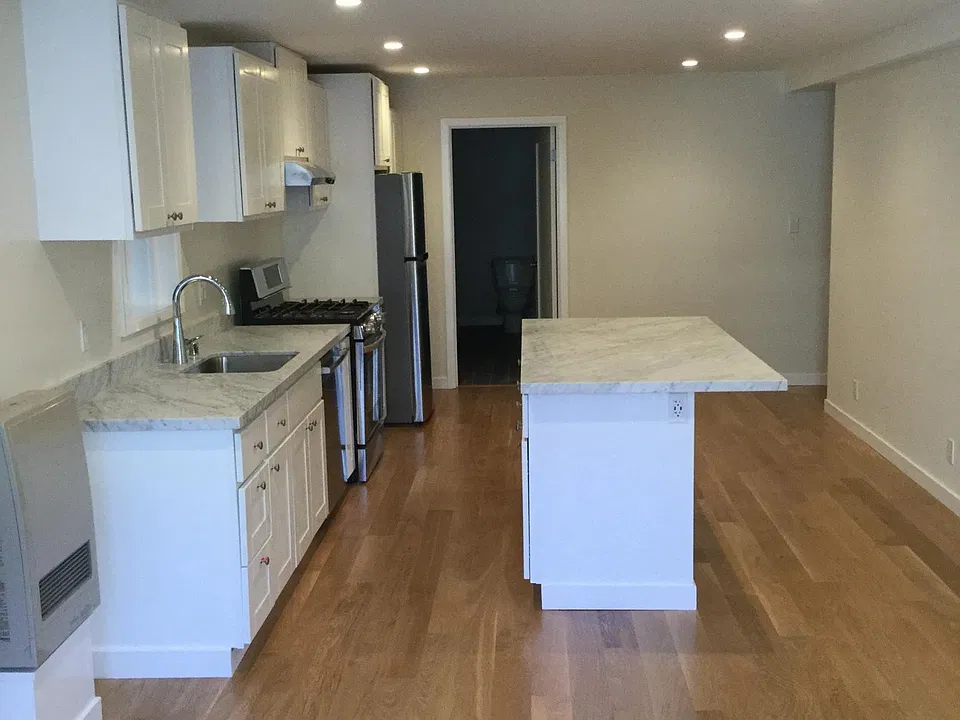 2621 Laguna St #5