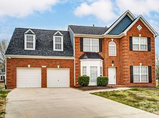 12332 Ridge Cove Cir, Charlotte, NC 28273