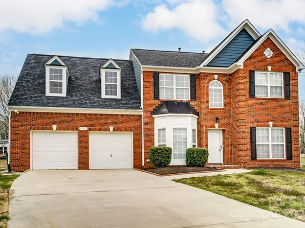 12332 Ridge Cove Cir, Charlotte, NC 28273