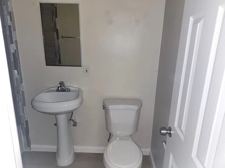 5729 California Ave — Photo 13
