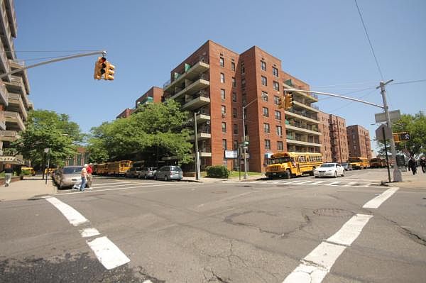 2nd image of 5611 94th St APT 2D