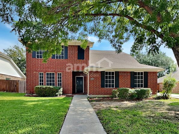 2208 Ridgewood Dr