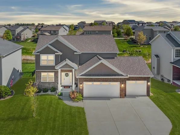 5806 Sugarberry Ave, Bloomington, IL 61705