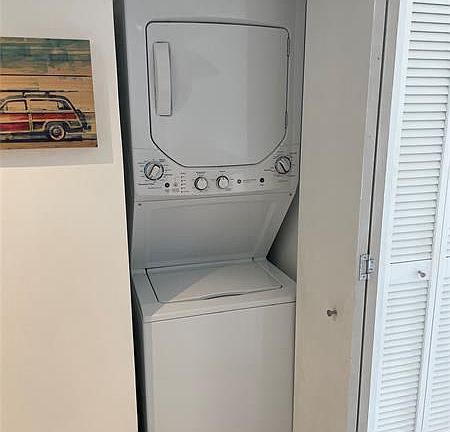 4th image of 2000 Biarritz Dr APT 303