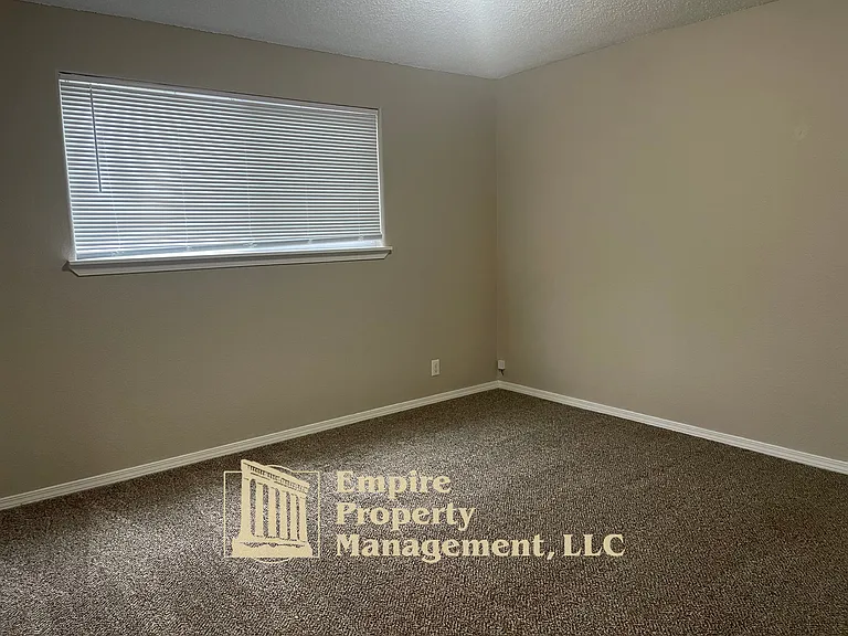 24956 Hunter Ave - 24956-CJ-LH- K16 — Photo 12