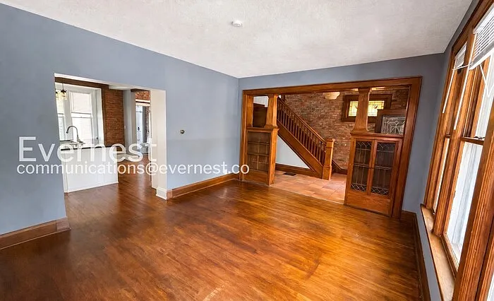 700 Linwood Ave — Photo 6