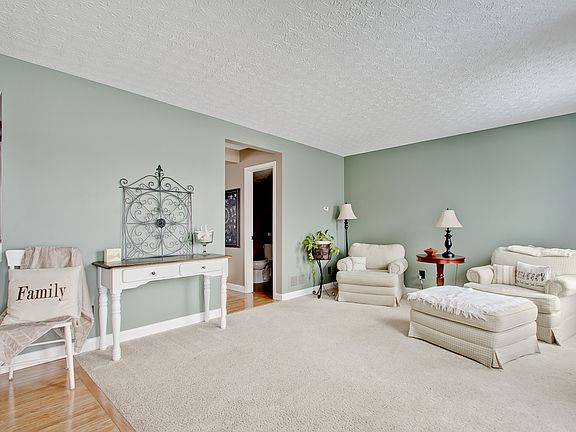5th image of 436 Lorraine Blvd