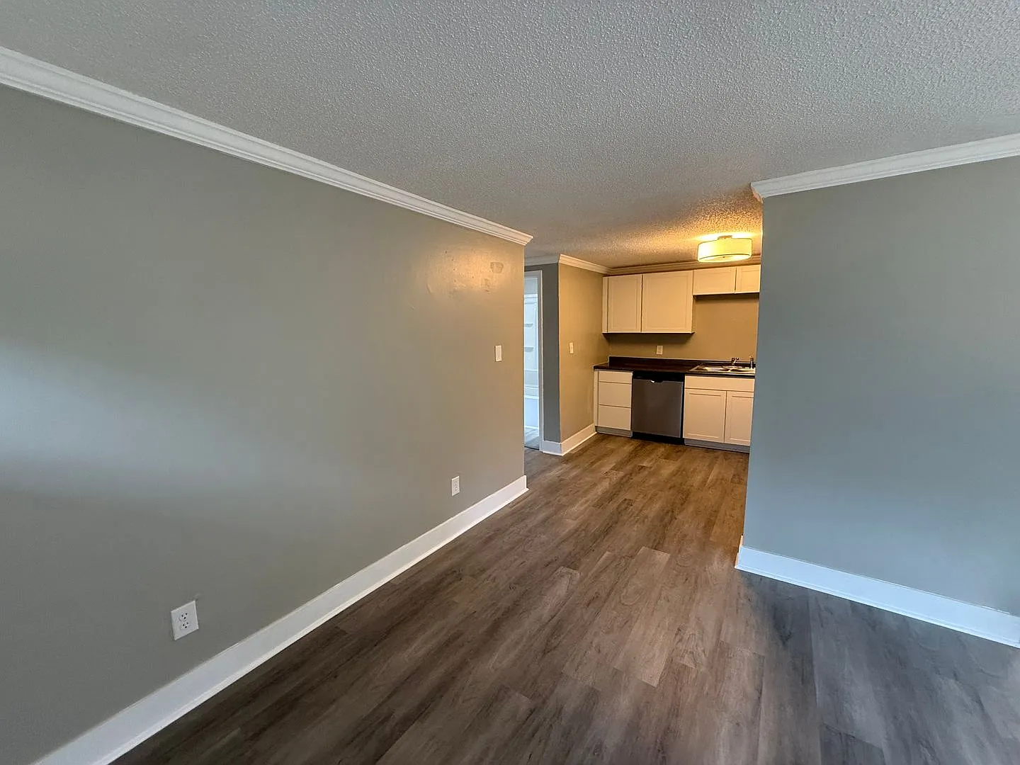 For Rent Rural Hall — Photo 3