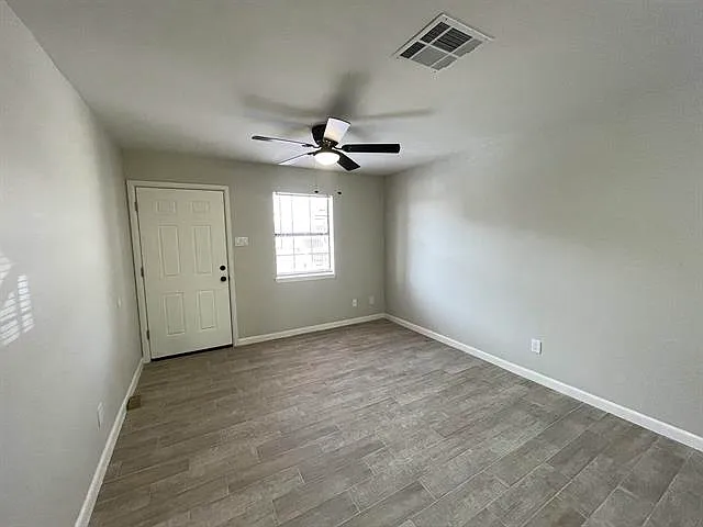 3005 E Price St #2 — Photo 3