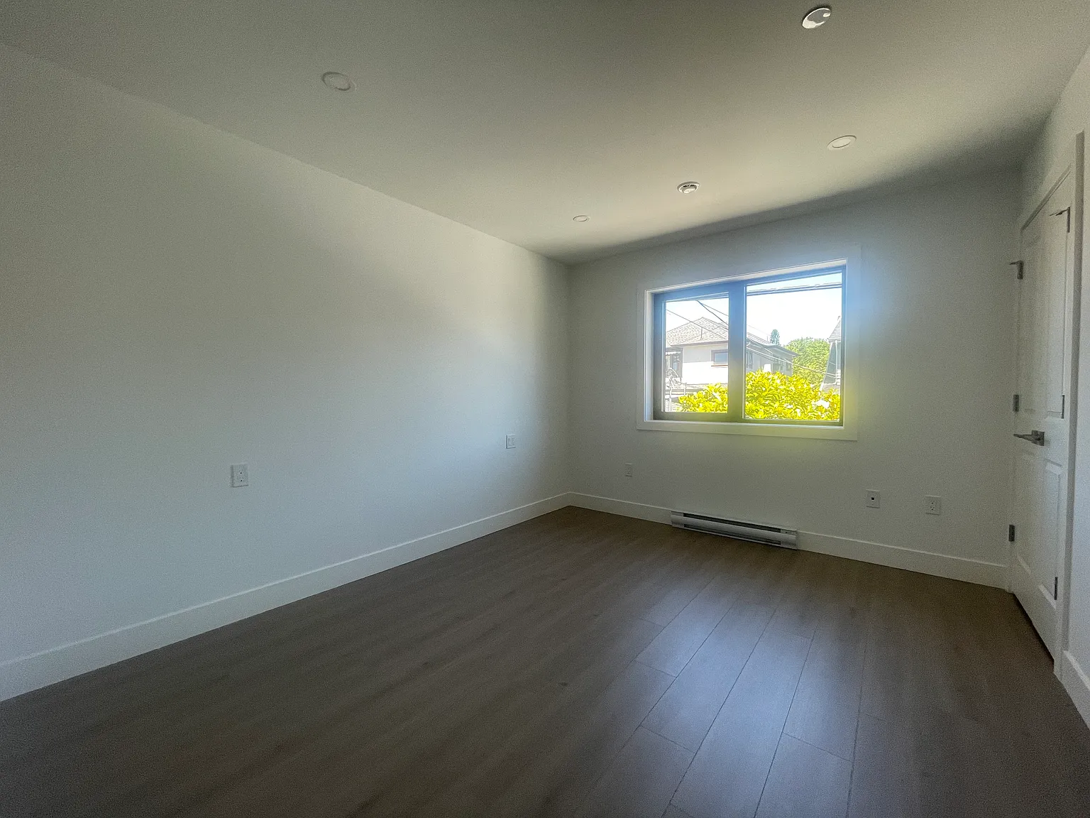 3 bed, 1287 sqft, $3,500 — Photo 3