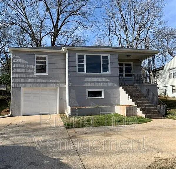 928 Five Mile Rd — Photo 1