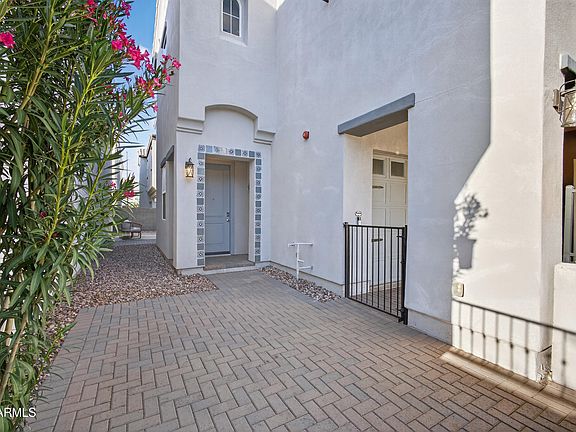 5th image of 1568 E SHANNON Street