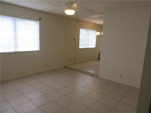 4th image of 8801 NW 33rd St