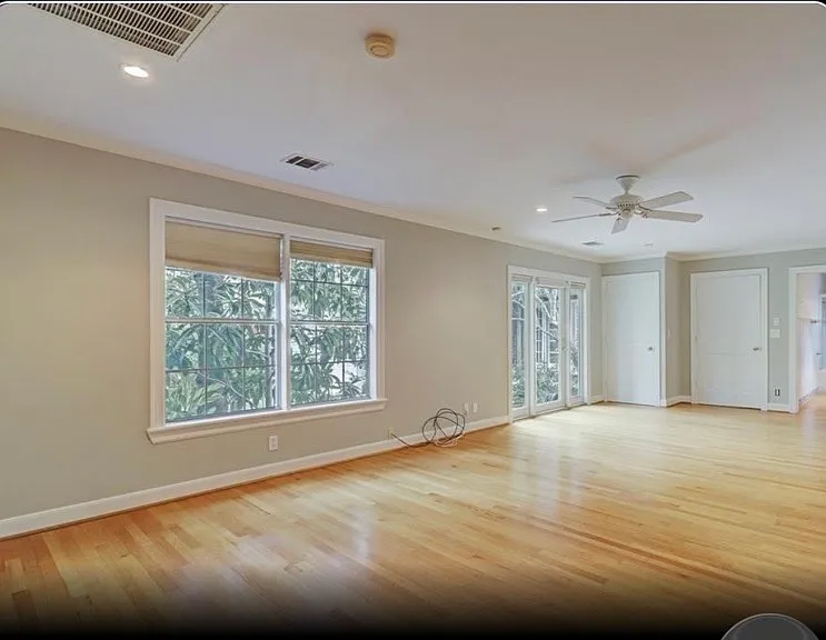 2044 Addison Rd — Photo 6