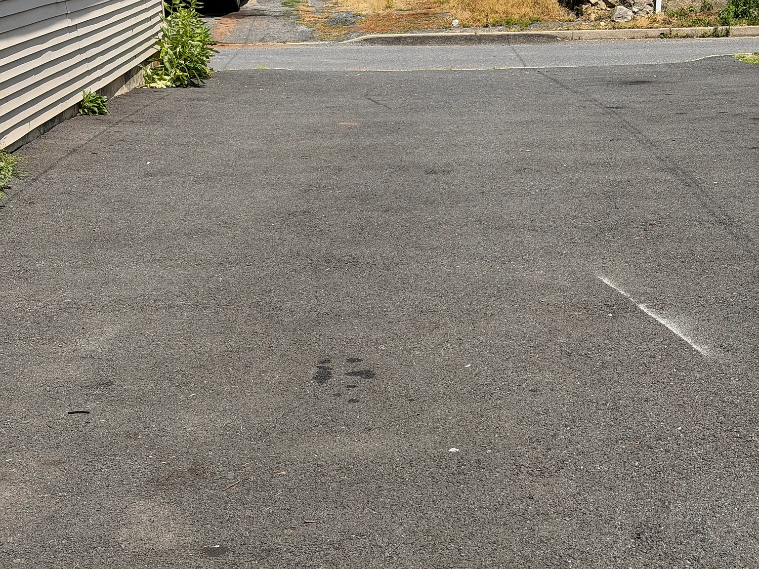 2 bed, $1,400 — Photo 3