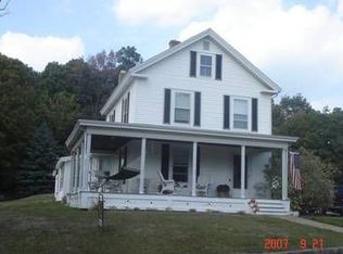 4 Prospect St, Brookfield, MA 01506