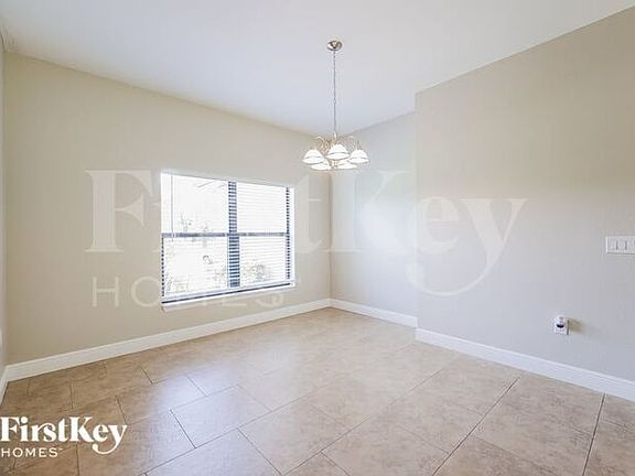 5th image of 1112 Dixie Ave