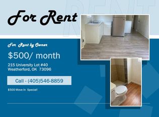 215 E University Dr #40, Weatherford, OK 73096