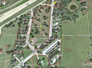 127 Meadow Ln, La Grange, TX 78945