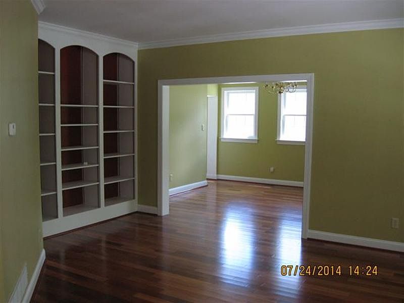 2nd image of 969 Pinehurst Dr