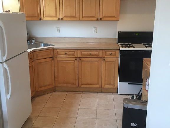 4th image of 5918 Saint Felix Ave #2