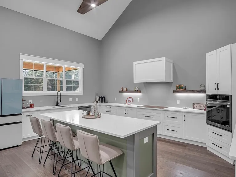 10606 Wildwood Dr — Photo 12