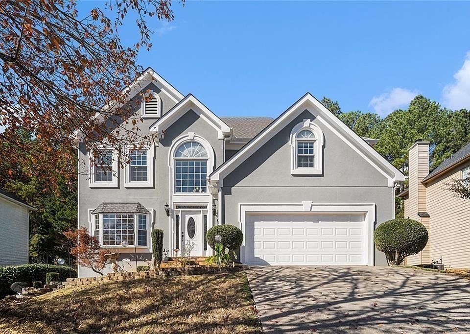 1st image of 750 Gates Ln