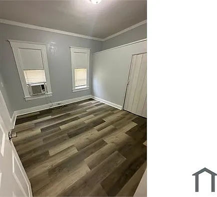 1163 E 18th St — Photo 5