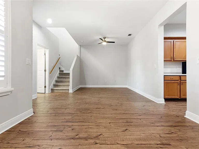 14606 Bournemouth Rd — Photo 3