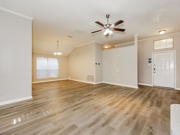 4th image of 3805 Ashley Ln