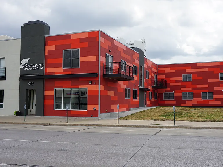 919 Main St — Photo 1