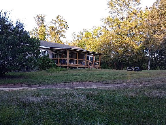 2nd image of 255 Eleven Bridges Rd