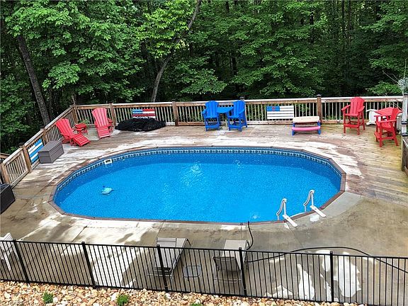 5th image of 110 Eastridge Ln