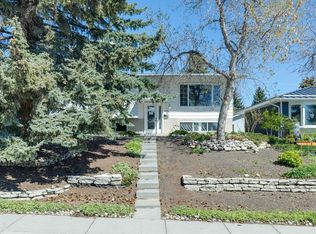 6928 S Hunterbow Cres NW, Calgary, AB T2K4R5