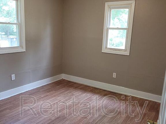 5th image of 764 Circle Dr