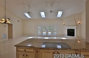 4th image of 137 Heritage Cir