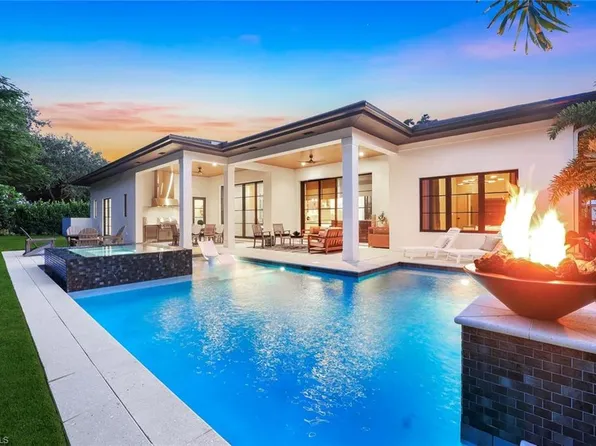 1546 Mandarin RD, NAPLES, FL 34102