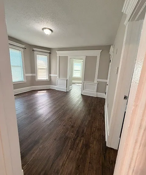 370 Maple Ave #3 — Photo 2