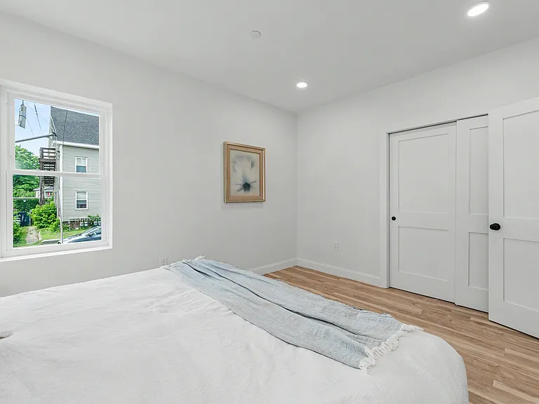 71 Portland St #101 — Photo 14