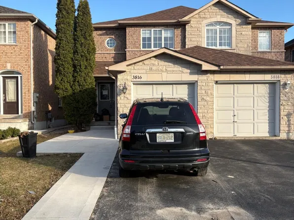 3816 Foxborough Trl, Mississauga, ON L5N 7W4