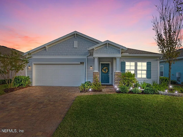 1780 Amberly Dr — Photo 2