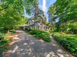 1173 Queen Victoria Ave, Mississauga, ON L5H 3H2