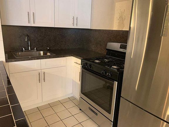 3rd image of 765 Park Ave #1