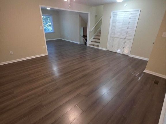 5th image of 340 Caldwell Circle