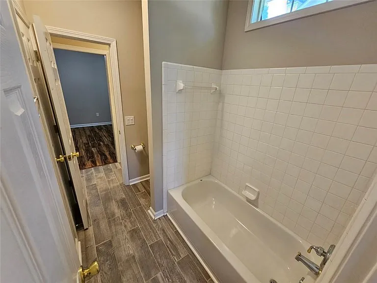 1550 Argonne Ln — Photo 25