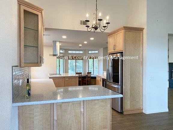 5th image of 16528 Arena Dr