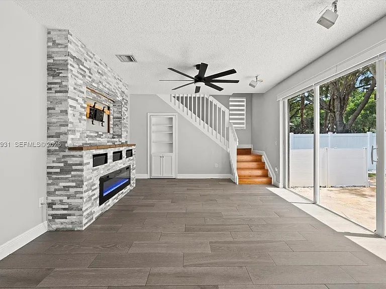 5014 SW 155th Ter — Photo 12