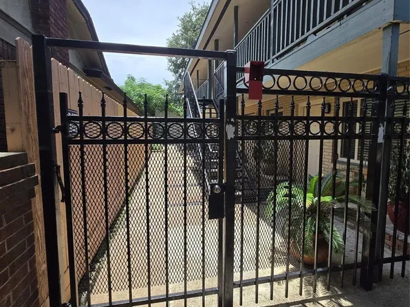 3910 Dallas St #3, Houston, TX 77023