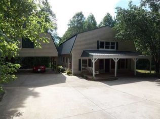 858 Flatbottom Rd, Ball Ground, GA 30107